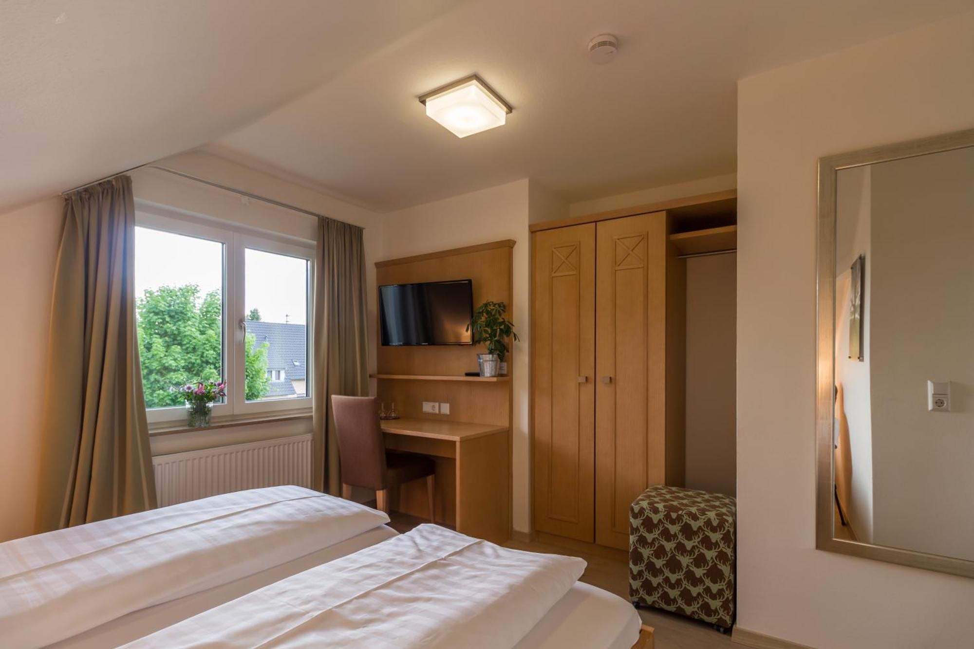 Gaestehaus Burgblick Bisingen 客房 照片